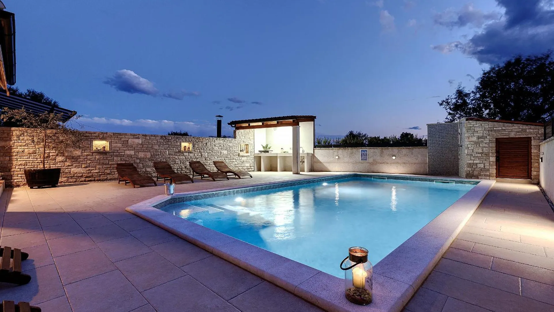 Villa Solis - Istria Segotici 0*,